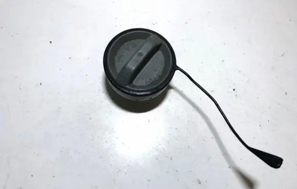 Toyota RAV 4 (XA20) Fuel tank filler cap 