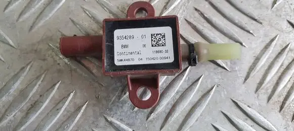 BMW 2 F46 Airbag deployment crash/impact sensor 9354289 5WK44870 15042000941