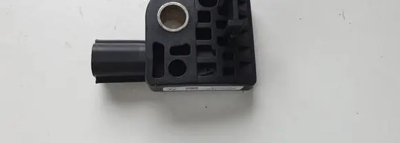 Hyundai ix35 Airbag deployment crash/impact sensor