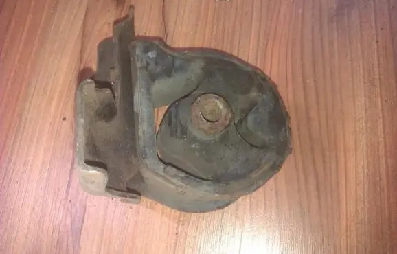 Fiat Marea Engine mount bracket