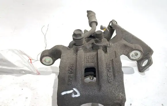 Hyundai Kona I Rear brake caliper 