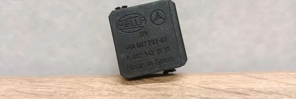 Mercedes-Benz ML W163 Other relay 4RA00779302 A0025421519