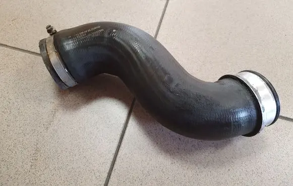 Mercedes-Benz Vito Viano W639 Intercooler hose/pipe A6395280982