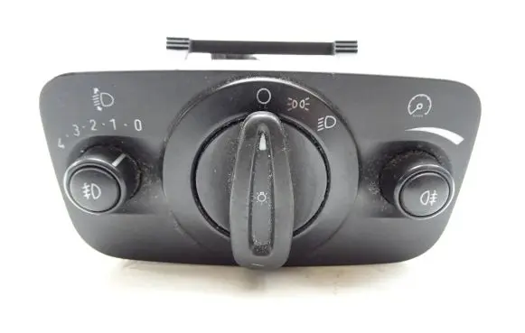 Ford C-MAX II Light switch AV6T13A024AB 110610A 10091949