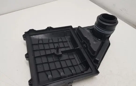 Skoda Scala Air filter box cover 04C129620A