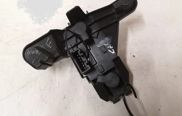 Toyota Corolla E120 E130 Tail light bulb cover holder
