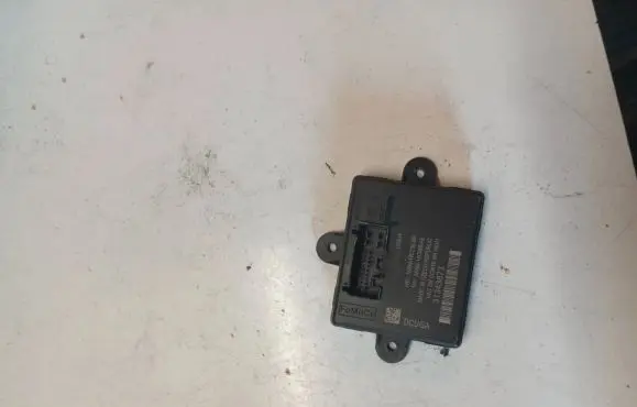 Volvo V60 Door control unit/module 31343873 AV6N14C2 AV6N14C01