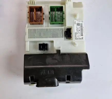 Volvo XC60 Fuse module 31384933 31384933B 3659AF01125TP