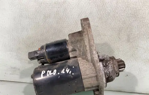 Volkswagen Polo Starter motor 0001120400