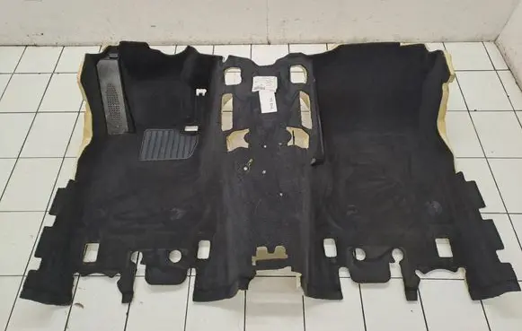 BMW 6 F12 F13 Front floor carpet liner 8052374