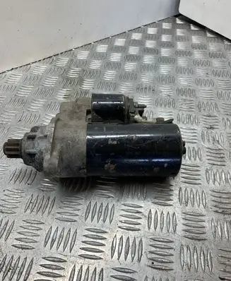 Volkswagen PASSAT B6 Starter motor 02M911032