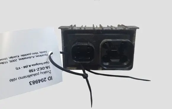 Opel Insignia A Glow plug pre-heat relay 55574293