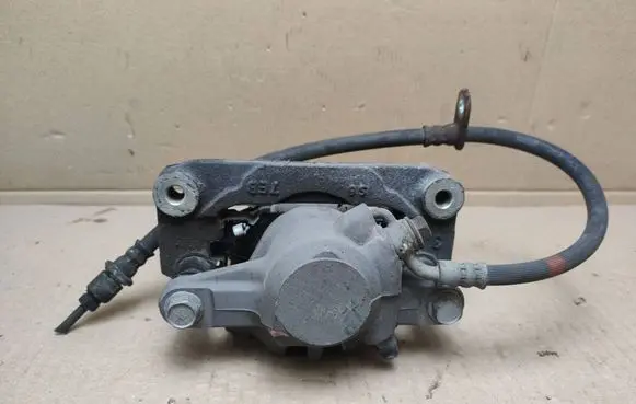 Subaru Forester SJ Rear brake caliper
