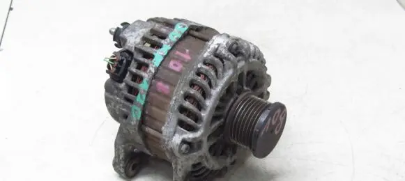 Nissan Juke I F15 Generator/alternator 23100BV80A