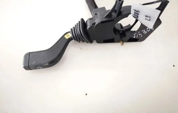 Opel Corsa B Wiper control stalk 7844256