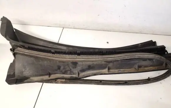 Wiper trim