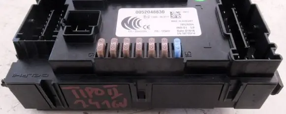 Fiat Tipo Fuse module 116RI000777 28528064 0052048830
