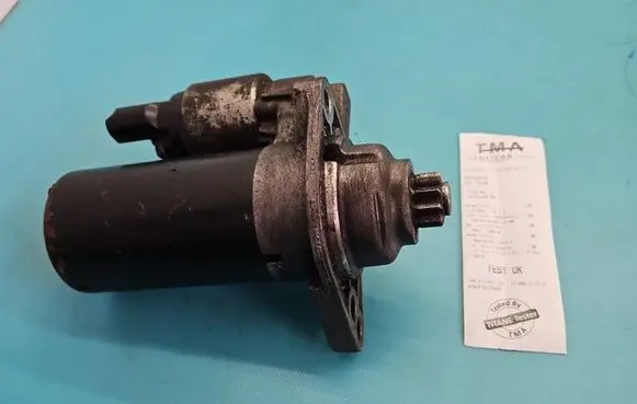 Volkswagen PASSAT B6 Starter motor 0001123012 IMPRK1573162