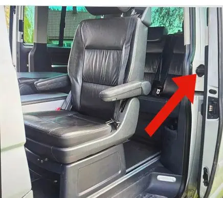 Volkswagen Multivan T5 Sliding door lock loop/hook striker