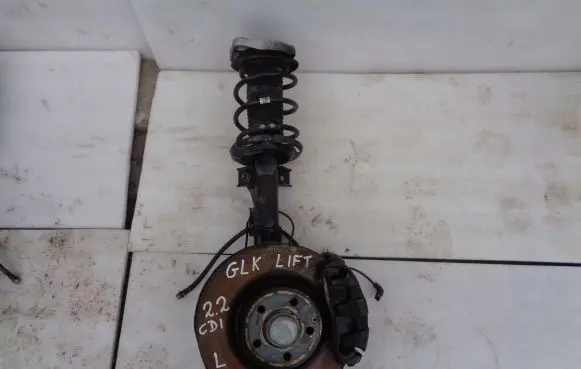 Mercedes-Benz GLK (X204) Front wheel hub spindle knuckle