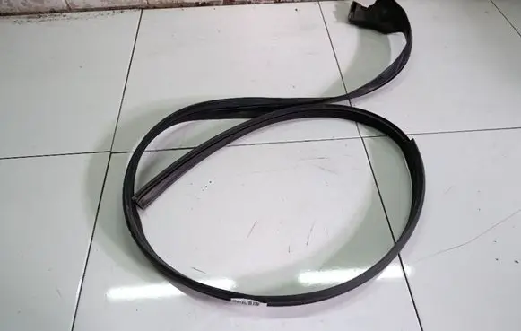 Fiat Doblo Rubber seal front coupe door 