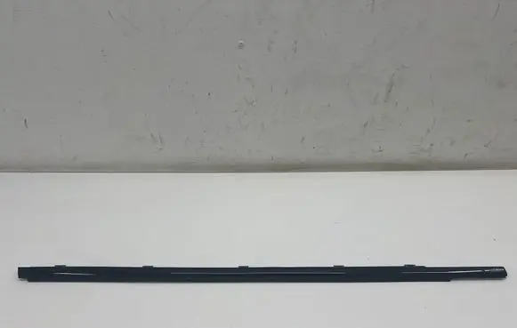 Hyundai IONIQ 6 Front door glass trim molding 