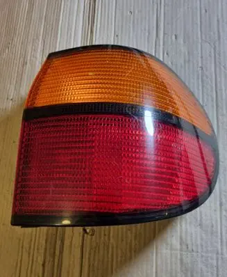 Volkswagen Sharan Rear/tail lights V89697601L