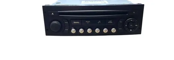 Radio/CD/DVD/GPS head unit