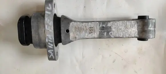 Hyundai Santa Fe Gearbox mount