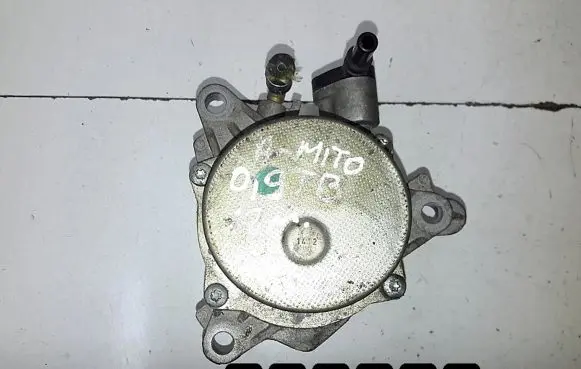 Alfa Romeo Mito Vacuum pump 55226403