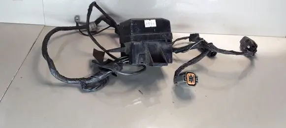 Mitsubishi Carisma Fuse module 521F024