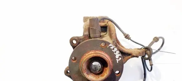Peugeot 207 Front wheel hub