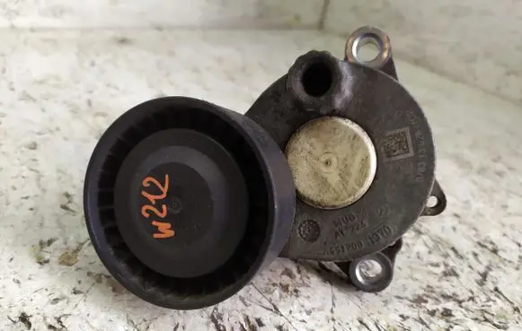Mercedes-Benz E W212 Timing belt tensioner a6512001970