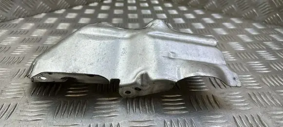 Opel Astra K Heat shield in engine bay 