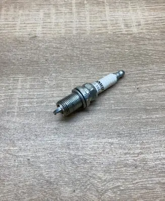 Renault Laguna II Spark plug 7700500180