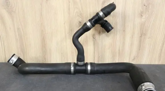 Mercedes-Benz SLK R171 Engine coolant pipe/hose 1715010382 A1715010382
