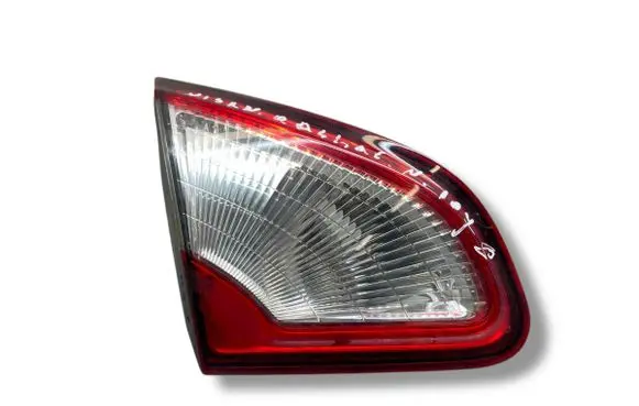 Nissan Qashqai Tailgate rear/tail lights 89503189