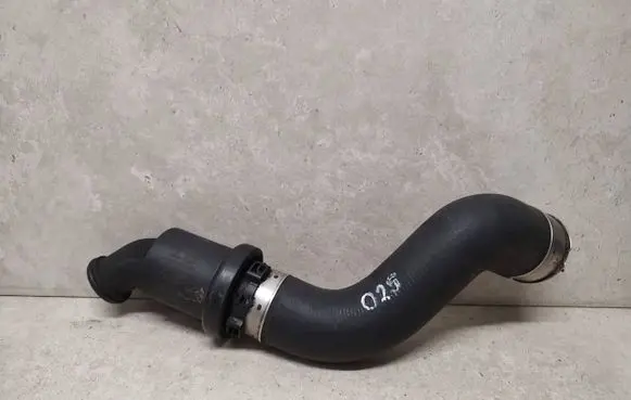 Mercedes-Benz C W204 Intake resonator A6511400087 4011195A