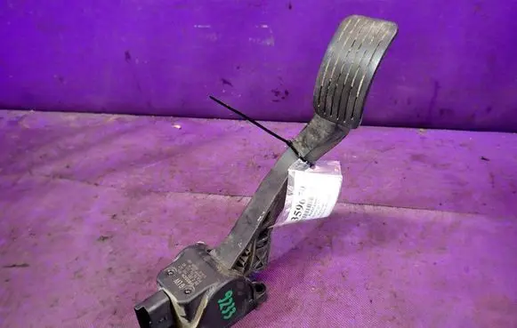 Citroen Berlingo Accelerator throttle pedal 9671416880