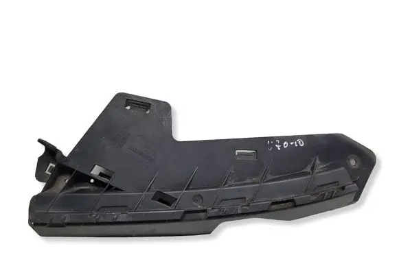 Volvo V70 Front bumper mounting bracket 30796387 BP3EA