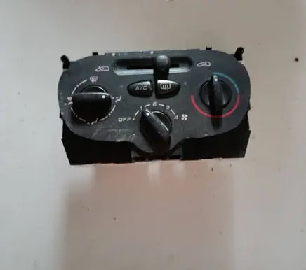 Peugeot 206 Climate control unit 1068901