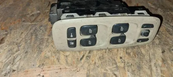 Volvo V70 Electric window control switch 30658146
