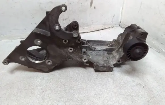 Volkswagen Bora Generator/alternator bracket 308903143H