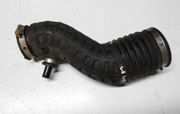 Nissan X-Trail T31 Intake resonator M9RC830