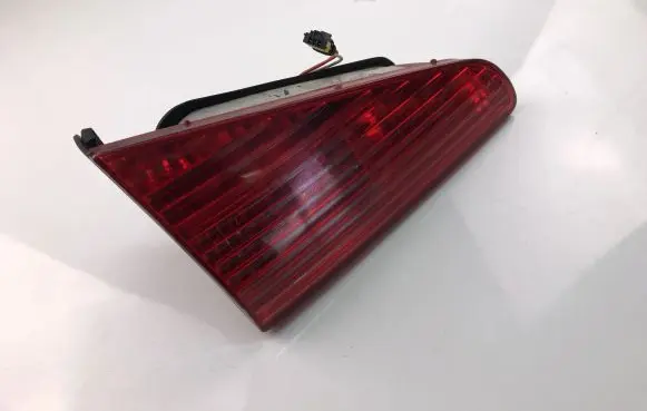 Peugeot 607 Tailgate rear/tail lights