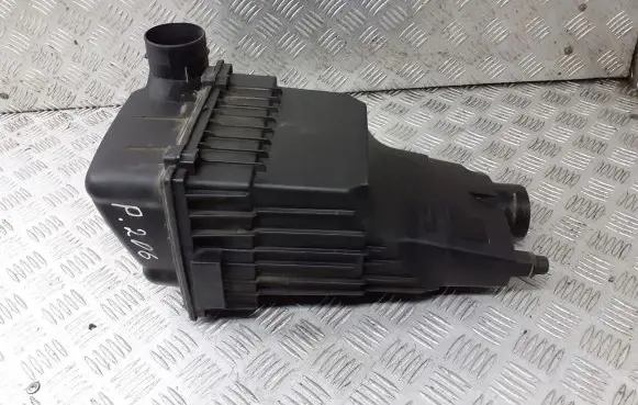 Peugeot 206 Air filter box 9634107180