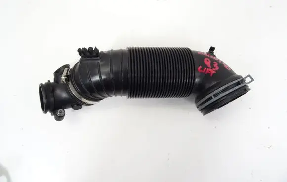 Audi Q3 8U Air intake hose/pipe 5N0129656D