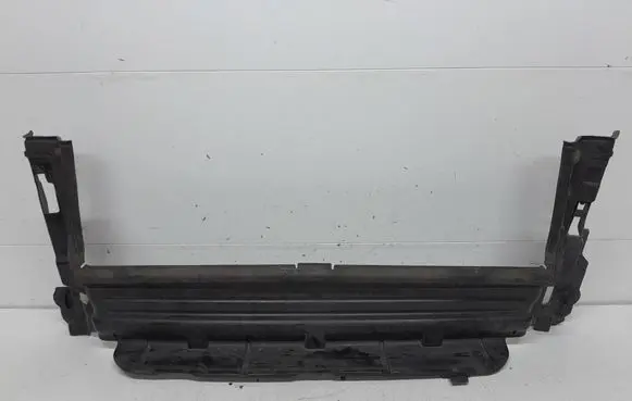 Volvo V40 Intercooler air guide/duct channel 31383998