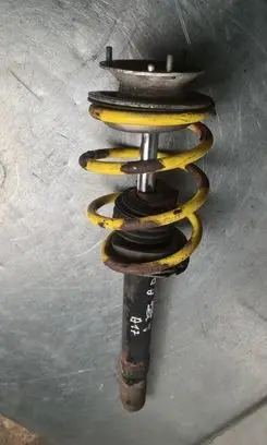 BMW 5 E39 Front shock absorber with coil spring 635110101
