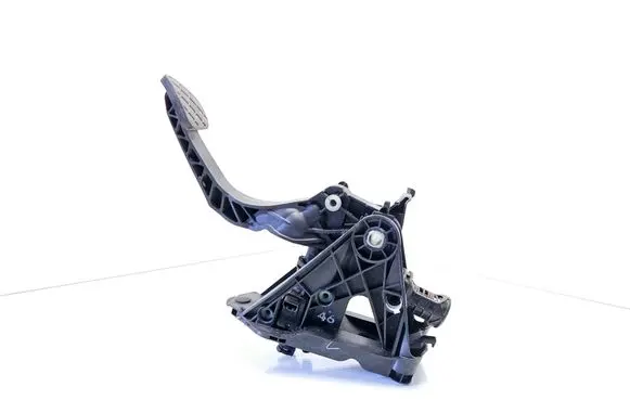 Volkswagen Golf VII Clutch pedal 5Q1721059CQ 5Q0927810A